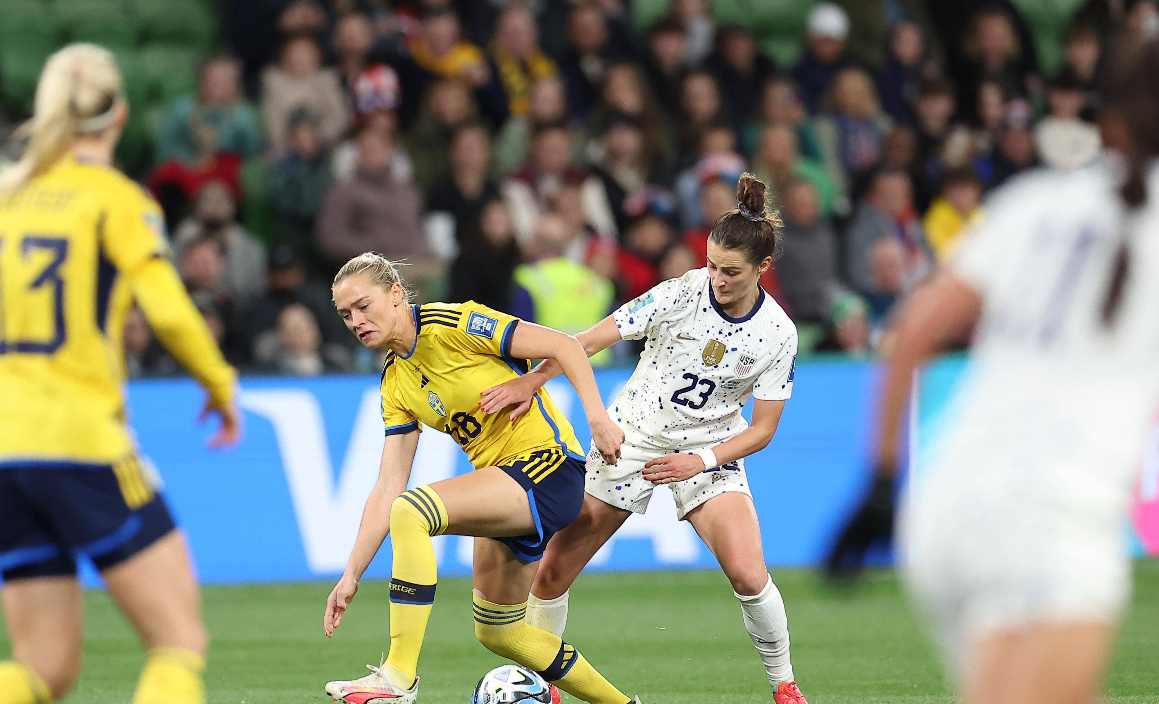 九游体育在线-包含荷兰女足队经过激烈比拼，成功晋级的词条