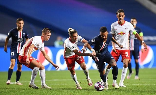 国际足坛女子比赛上演精彩战局,球队实力有所波动 国际足坛女子比赛上演精彩战局,球队实力有所波动