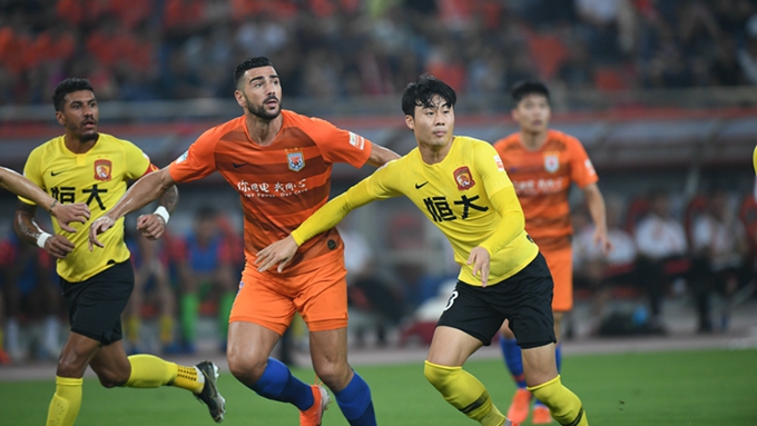 关于鲁能主场逼平恒大,保持不败战绩的信息 关于鲁能主场逼平恒大,保持不败战绩的信息