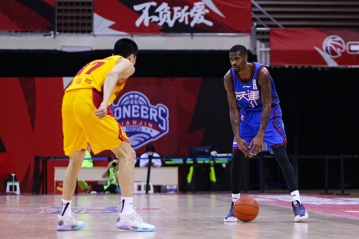 包含爵士轻松战胜独行侠,尼科拉-约基奇发挥绝佳的词条 包含爵士轻松战胜独行侠,尼科拉-约基奇发挥绝佳的词条