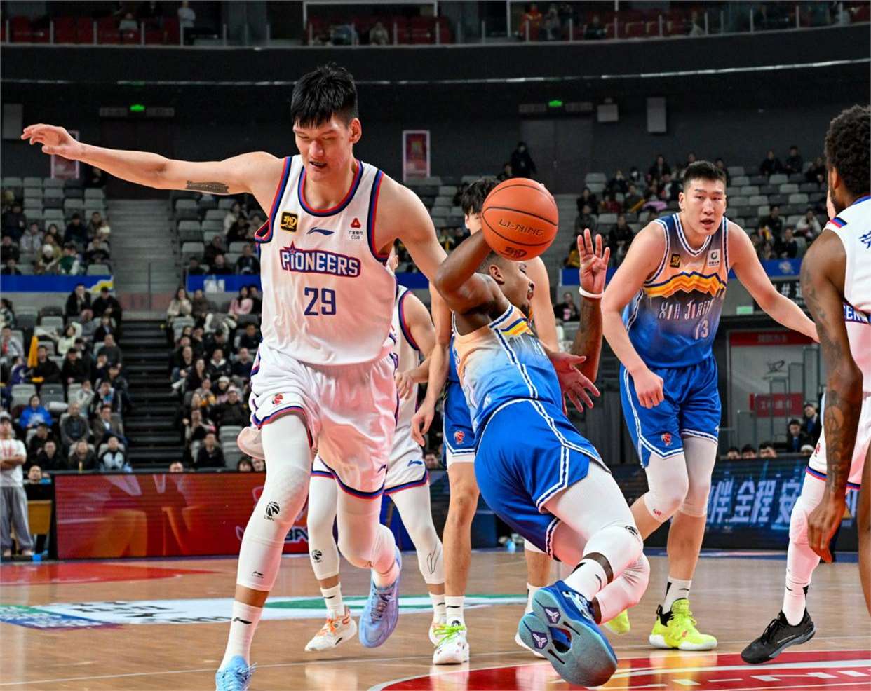 乌鲁木齐队壮大实力,横扫对手成功 乌鲁木齐队壮大实力,横扫对手成功