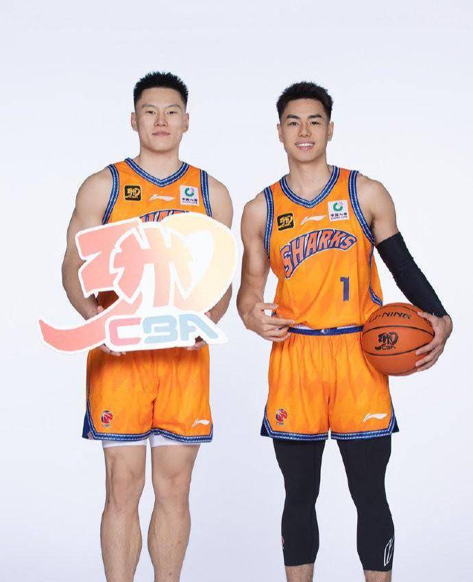 新晋球员成为球队的中坚力量 新晋球员成为球队的中坚力量