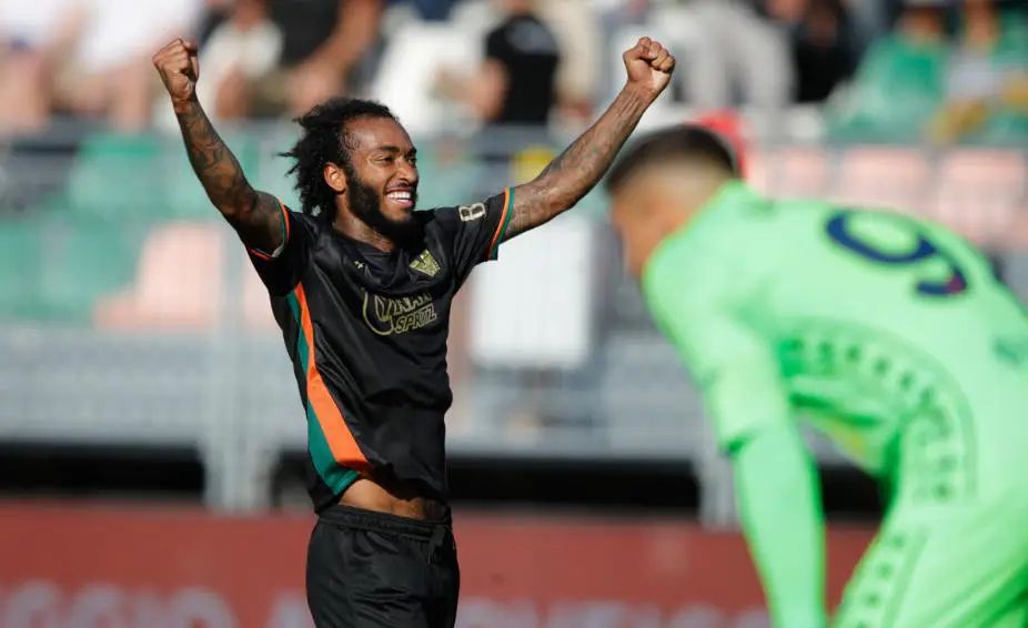 圣艾蒂安主场告捷,提升积分排名的简单介绍 圣艾蒂安主场告捷,提升积分排名的简单介绍