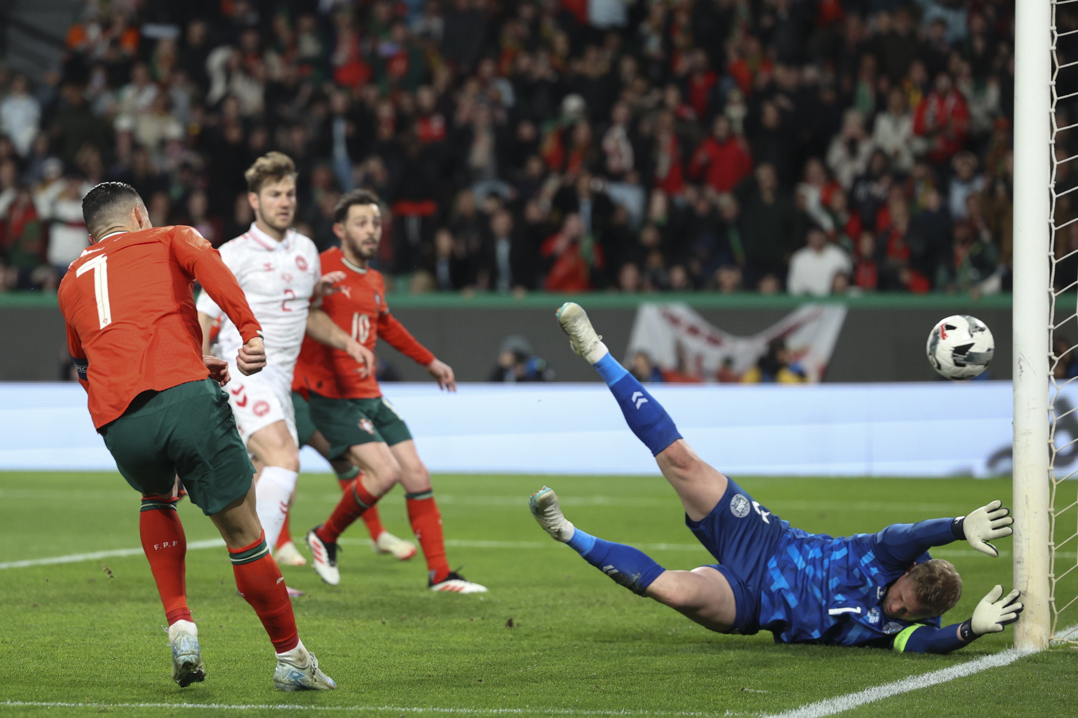 包含克罗地亚力克葡萄牙,晋级欧洲杯半决赛的词条 包含克罗地亚力克葡萄牙,晋级欧洲杯半决赛的词条