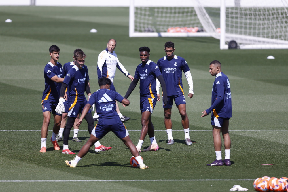 九游体育网页版-包含皇家马德里准备备战！球员训练积极备战的词条