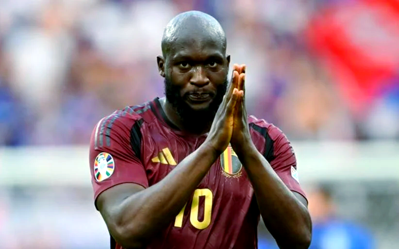 AC米兰替补前锋意外伤缺,穆里尼奥座无虚席 AC米兰替补前锋意外伤缺,穆里尼奥座无虚席