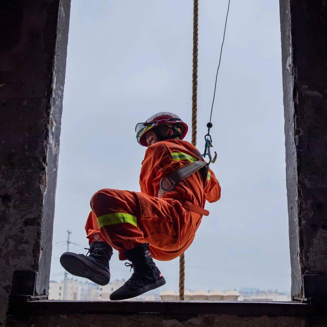 包含贵阳八一铁军凭借实力大胜,迈入强强之列的词条 包含贵阳八一铁军凭借实力大胜,迈入强强之列的词条