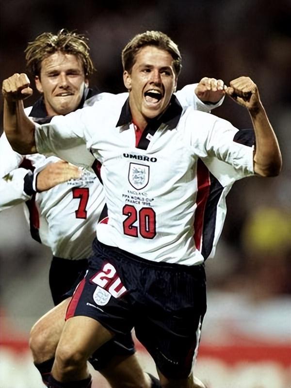 关于英格兰球星伤愈复出,球队士气大振的信息 关于英格兰球星伤愈复出,球队士气大振的信息