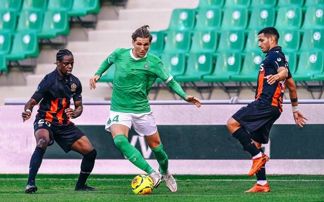 圣埃蒂安客场逼平兰斯，保持不败纪录