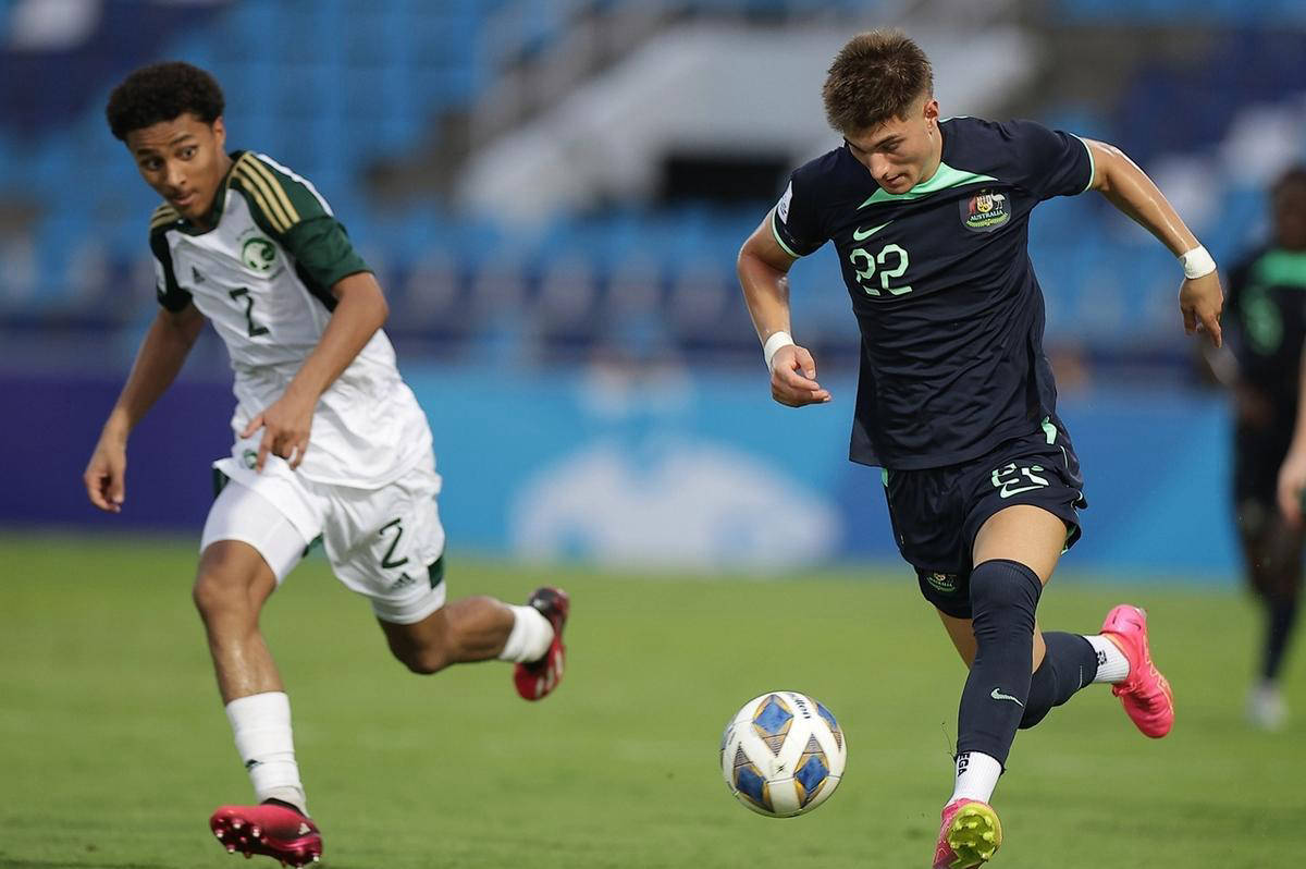 九游体育在线-伊拉克球队备战国际比赛，誓夺胜利保卫荣誉