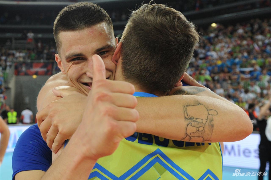 俄罗斯队与斯洛文尼亚队展开对决