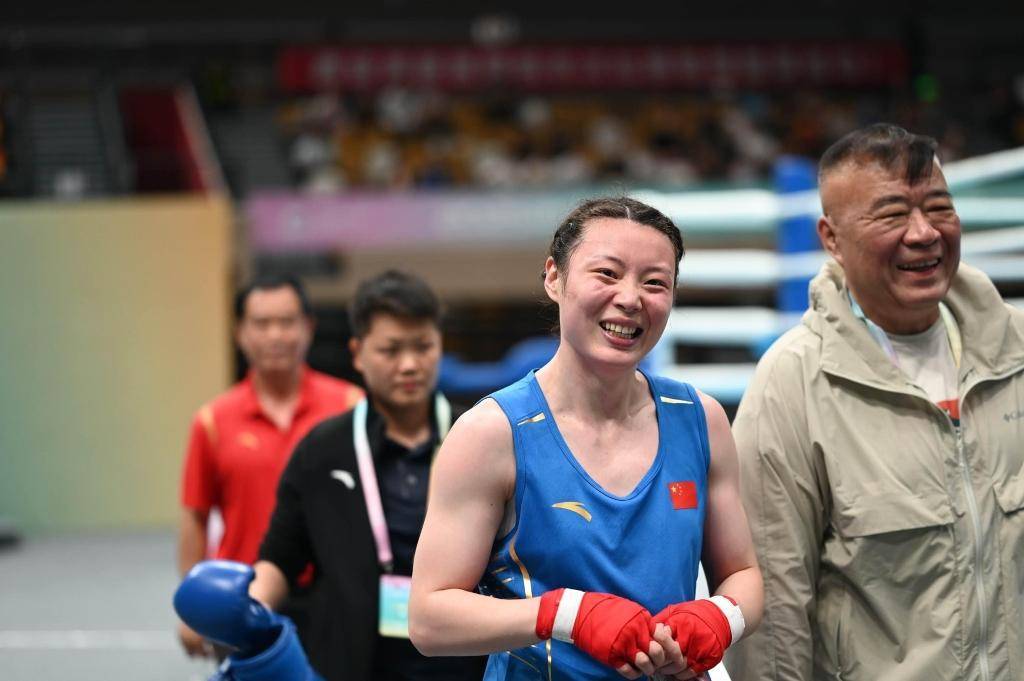 九游体育入口-拳击女将力压群雄，一统江山