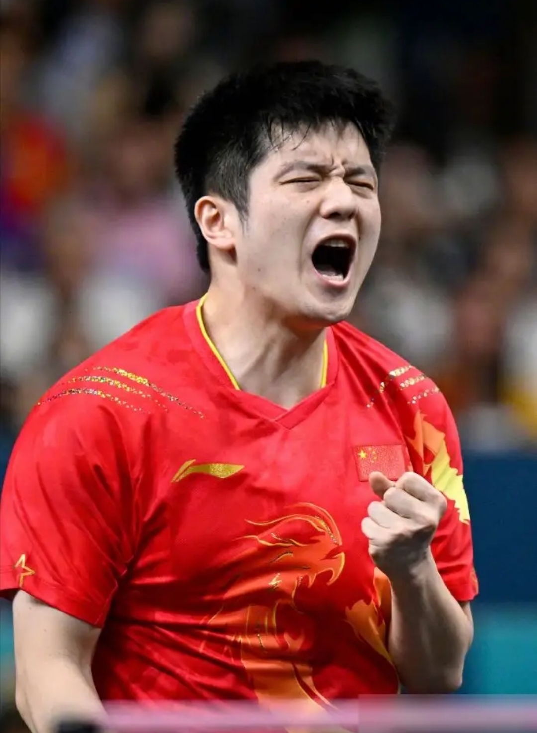 关于运动员们奋力拼搏,共赢荣誉的信息 关于运动员们奋力拼搏,共赢荣誉的信息