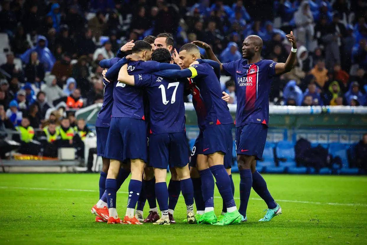 巴塞罗那精彩逆转:欧冠赛场成焦点的简单介绍 巴塞罗那精彩逆转:欧冠赛场成焦点的简单介绍