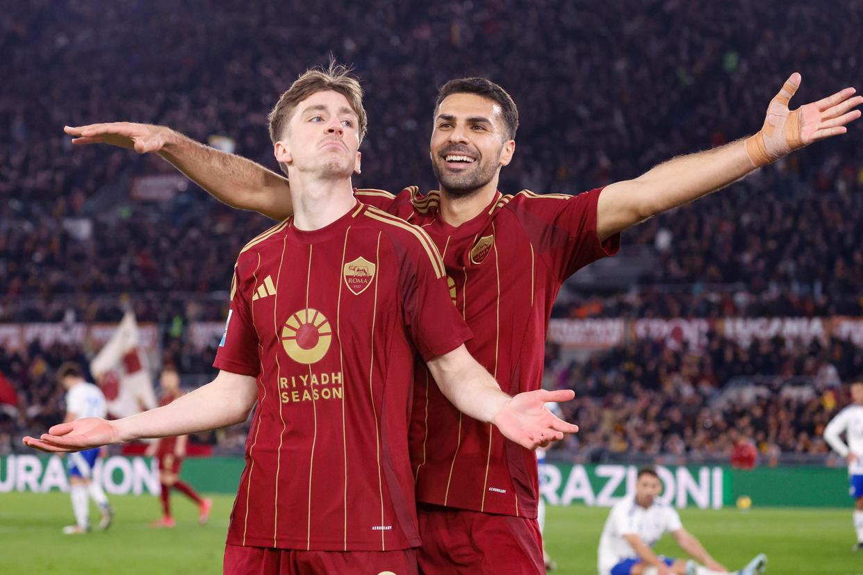 包含罗马球员展现团结力量,共同迎战挑战的词条 包含罗马球员展现团结力量,共同迎战挑战的词条